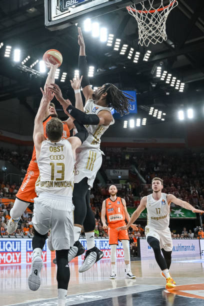 给对手制造 给对手制造