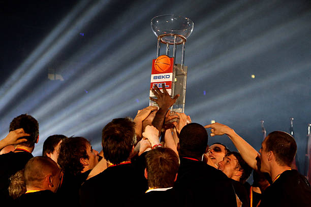 细权衡其潜 细权衡其潜