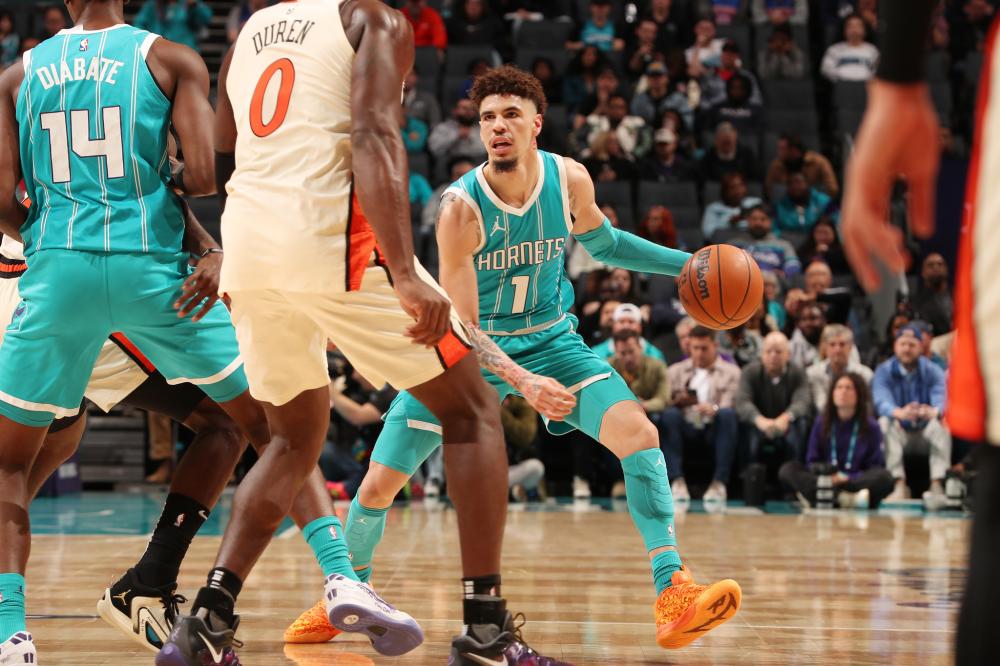 在人群中极 在人群中极